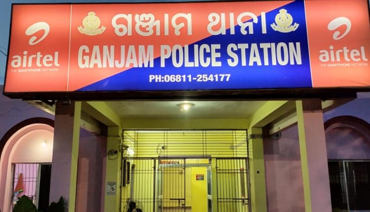 ଘରେ ଭିତରେ ଛାତ୍ରୀଙ୍କୁ ଅସଦାଚରଣ ଅଭିଯୋଗ