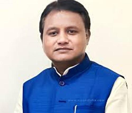 ରାଜ୍ୟର ସରକାରୀ କର୍ମଚାରୀମାନଙ୍କ ଗ୍ରାଚୁଇଟି ସୀମା ୧୫ ଲକ୍ଷରୁ ୨୦ ଲକ୍ଷ ଟଙ୍କାକୁ ବୃଦ୍ଧି