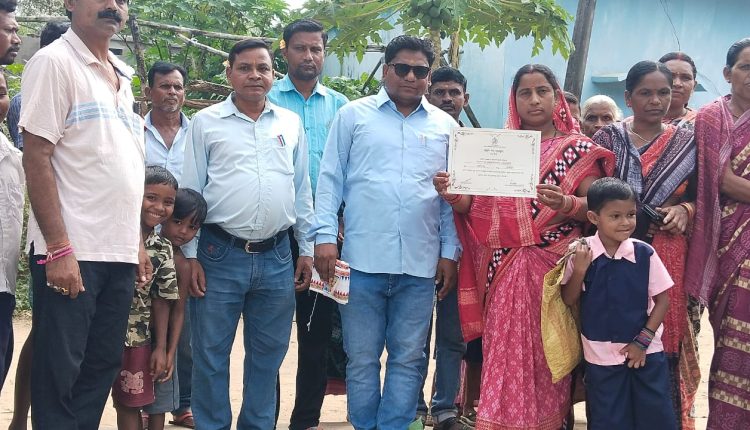 ପ୍ରଧାନଶିକ୍ଷକଙ୍କୁ ଭବ୍ୟ ସ୍ୱାଗତ ସମ୍ବର୍ଦ୍ଧନା