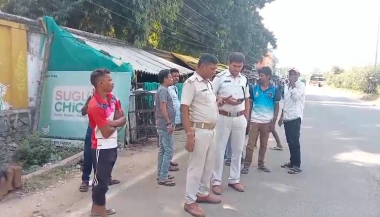 ବଲାଙ୍ଗିର ଲାଲଟିକ୍ରାରେ ମର୍ମନ୍ତୁଦ ସଡ଼କ ଦୁର୍ଘଟଣା