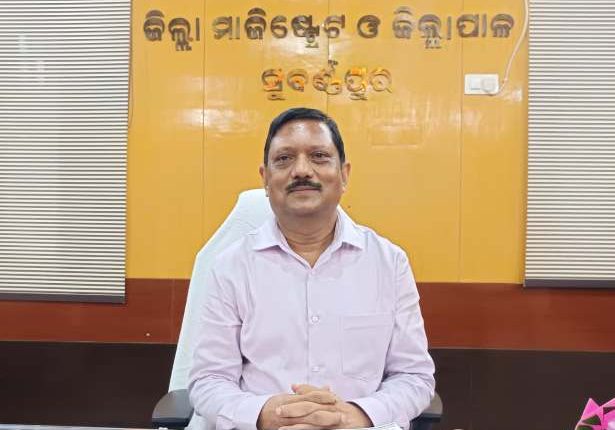 ସୁବର୍ଣ୍ଣପୁରର ନୂତନ ଜିଲ୍ଲାପାଳ ଭାବେ ଦାୟିତ୍ୱ ନେଲେ ଦେବାଶିଷ ସିଂହ